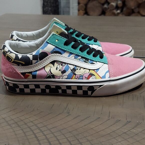 Vans x Disney Vintage Old Skool Suede Sneakers Size Men's 6 Women's 7.5 - Picture 3 of 12